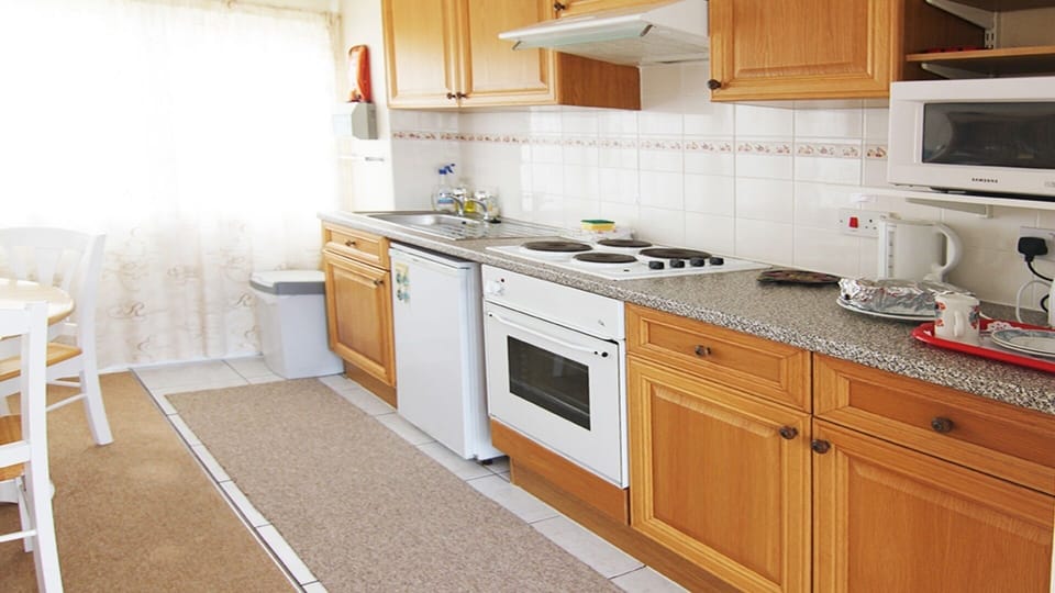 Fitted Kitchen with plenty of storage