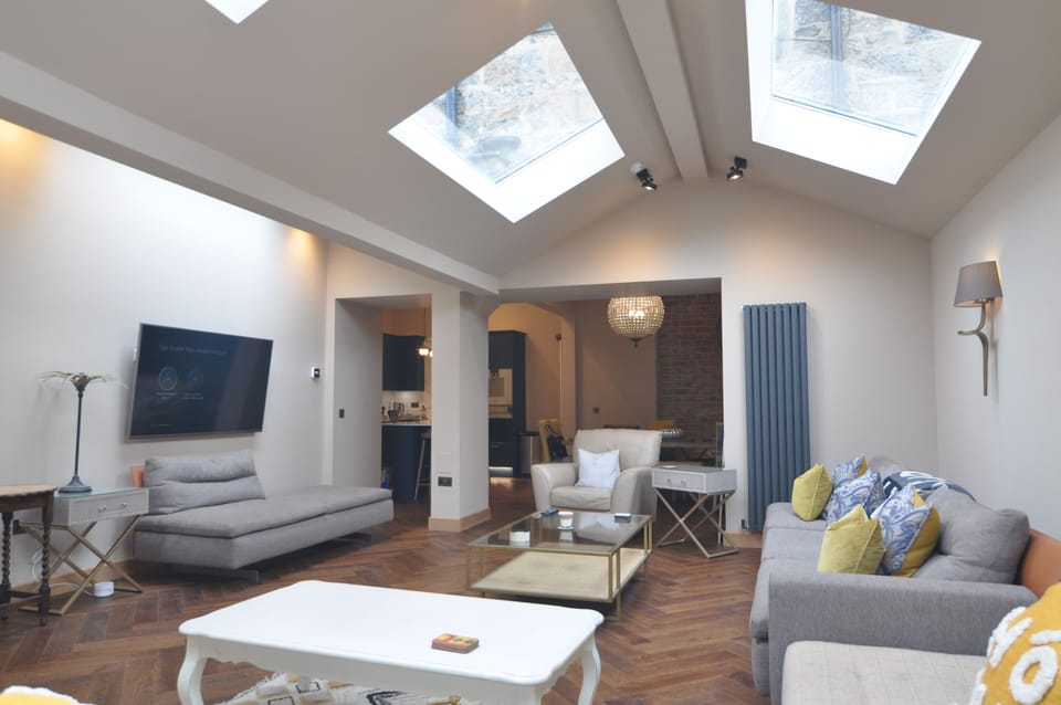 New open plan lounge dining kitchen area