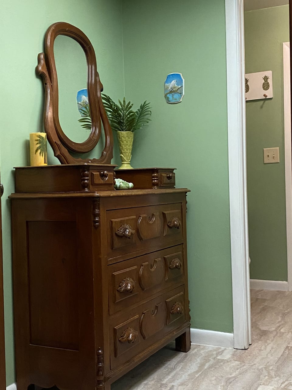 Olde Florida Bathroom