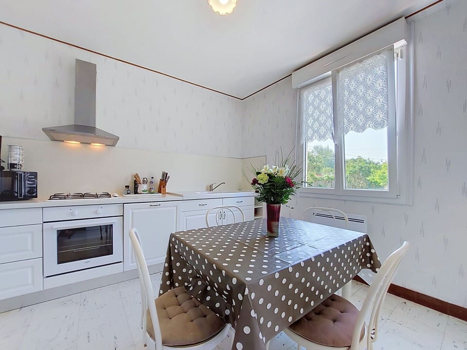 Furniture, Interior Design, Flooring, Wood, Ceiling, Floor, Room, Lighting, Table, Kitchen & Dining Room Table