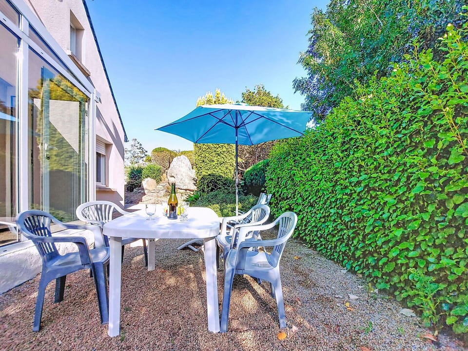 Blue, Shrub, Shade, Garden, Landscaping, Outdoor Furniture, Yard, Eco Hotel