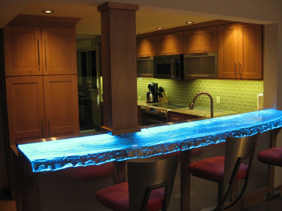 Use the LED lighted glass counter and LED cabinet lights as a nightlight