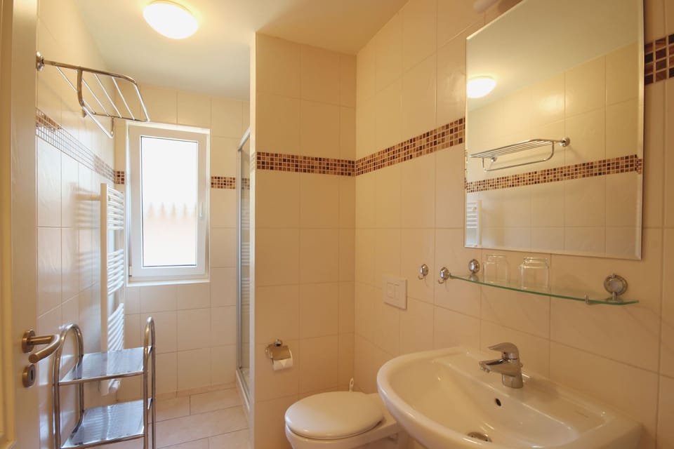 Hus Übi - 90324, Germany Apartment in Binz