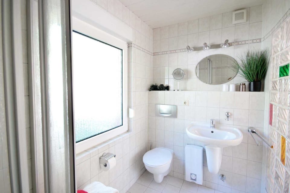 Bungalow at Schmachter See - 90635 House in Binz