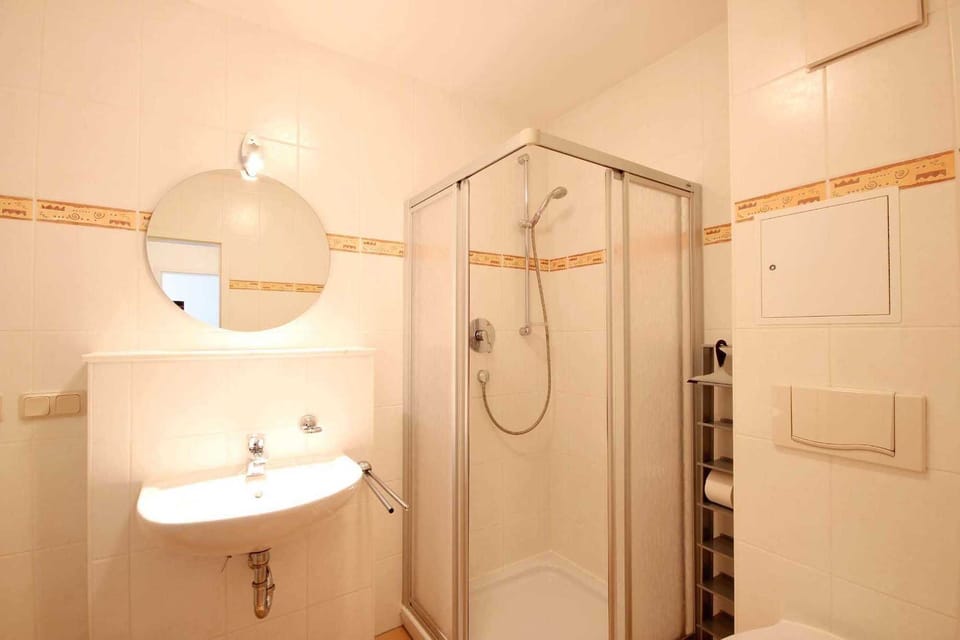 House Kranich - 90403 Apartment in Binz