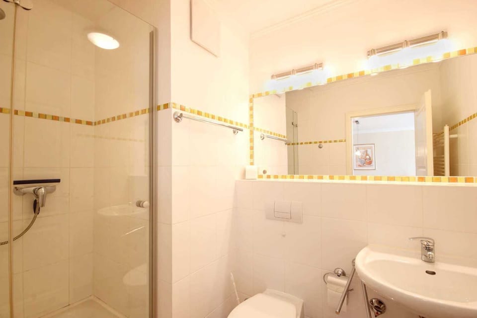 Villa Laetitia, Whg. 13 Apartment in Binz