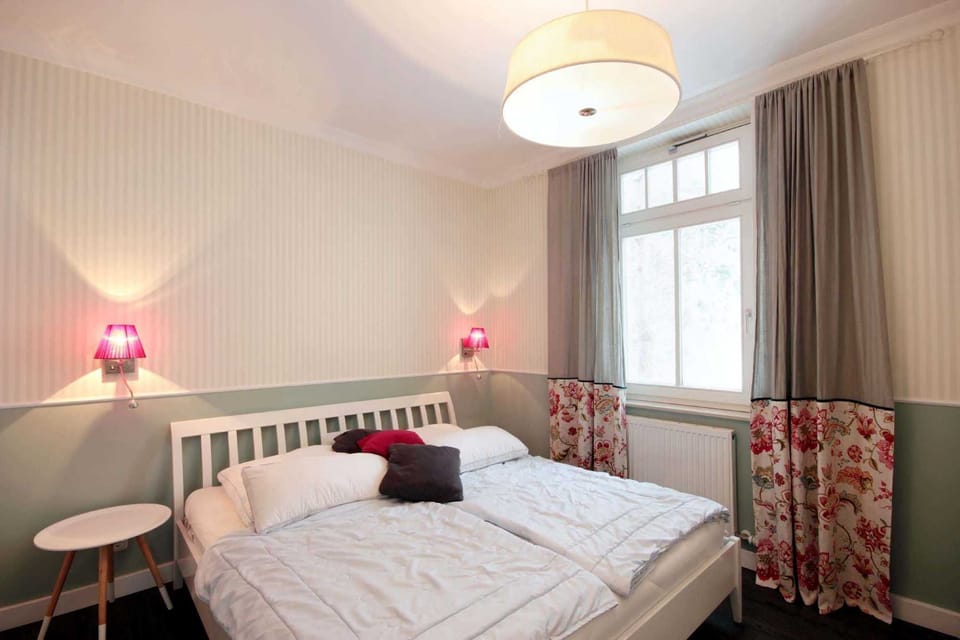 Villa Jugendglück - 90422 Apartment in Binz