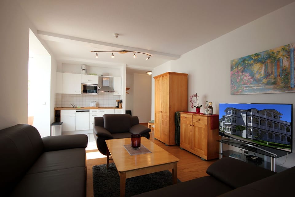 Villa Jugendglück - 90442 Apartment in Binz