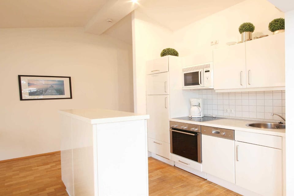 Villa Jugendglück - 90456 Apartment in Binz