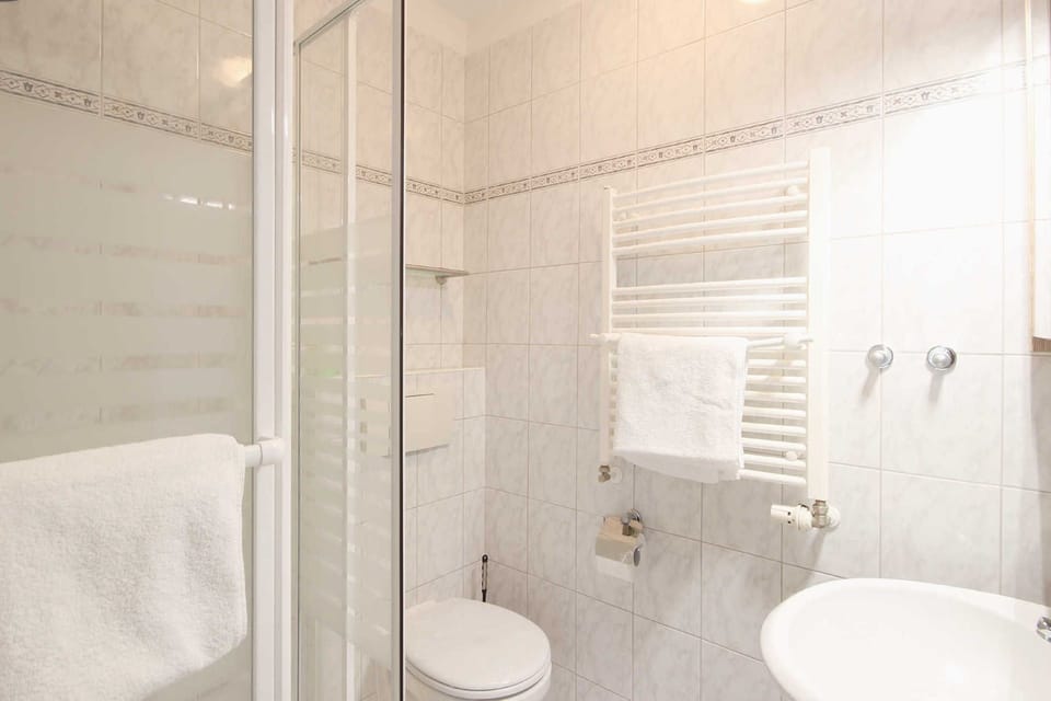 Villa Wilhelmshöhe, Whg. 1 Apartment in Binz