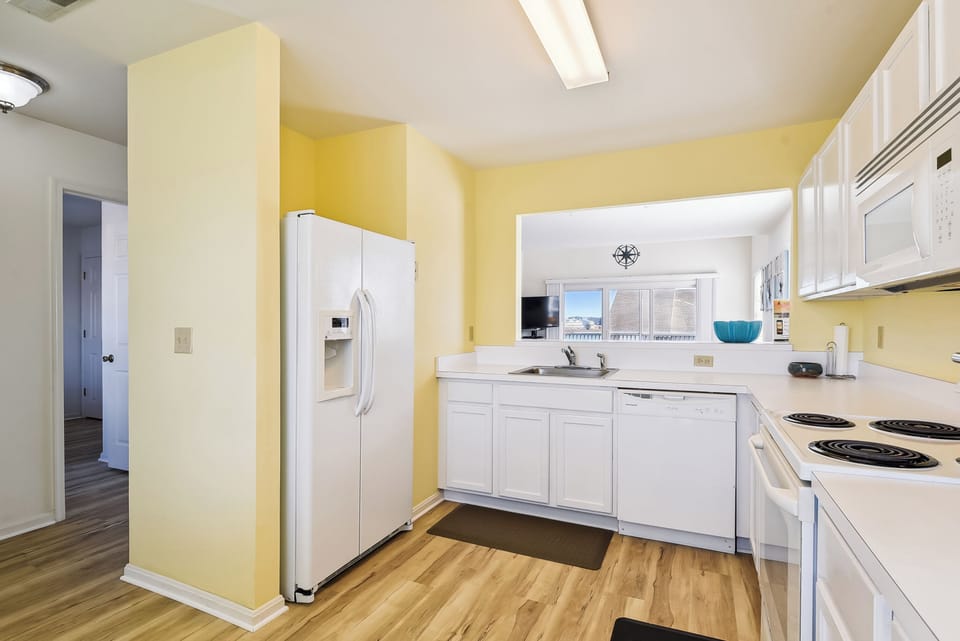 Main Level,Kitchen,