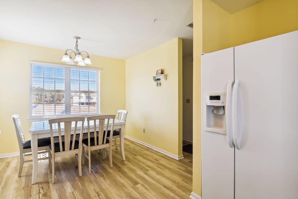 Main Level,Kitchen,