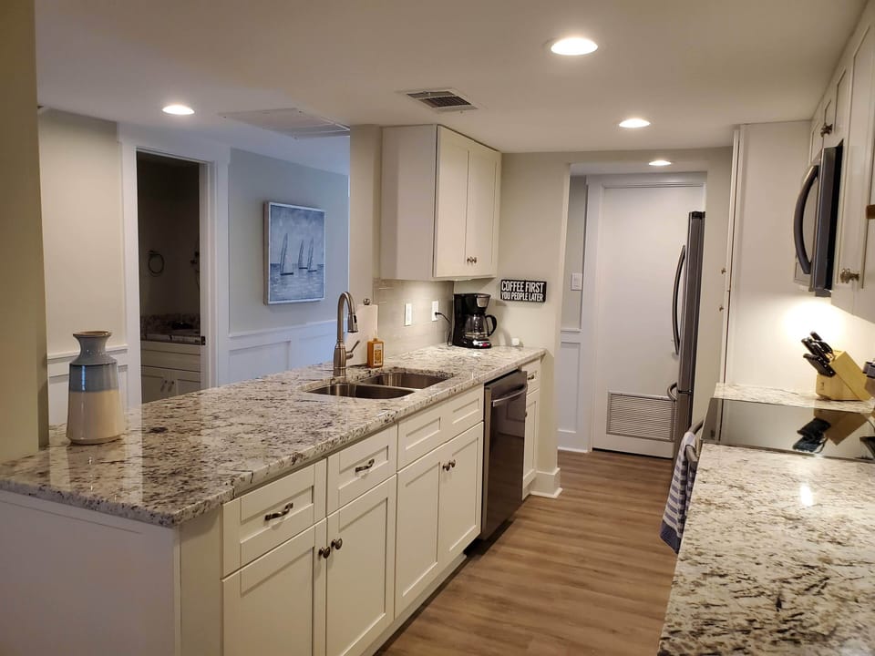 Lots of counter space for meal prep