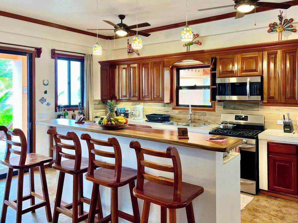 Fully equipped kitchen