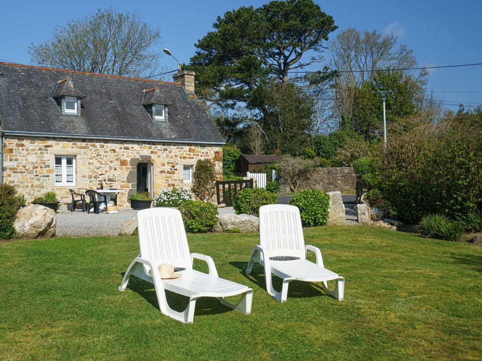 Sky, Plant, Furniture, Window, Building, Nature, Tree, Chair, Outdoor Furniture, Land Lot