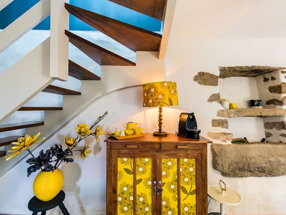 Property, Building, Wood, Yellow, Architecture, Interior Design, Orange, Lamp, Shelving, Living Room