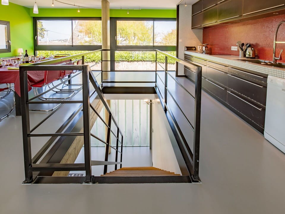 Flooring, Interior Design, Floor, Ceiling, Kitchen, Glass, Wood Flooring, Hardwood, Chair, Wood Stain