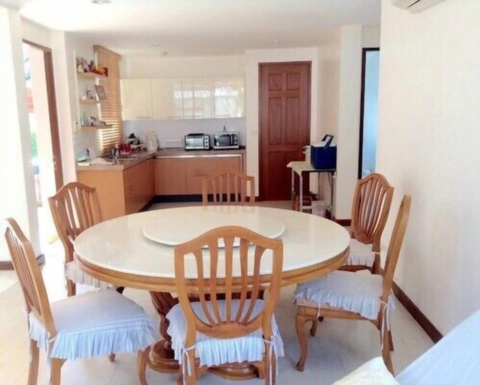 #786 Boat House 3 bedrooms Villa 