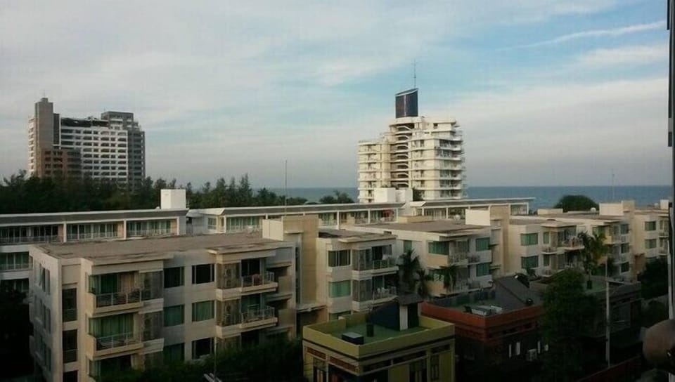 Amazing 2BR Seaview at Rocco#662