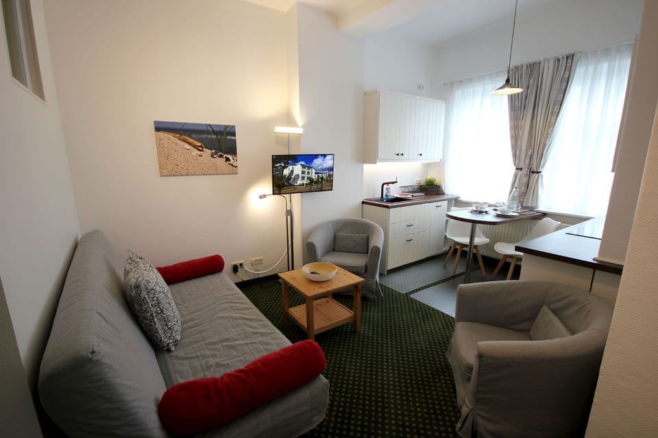House Felicitas - 90725 - Sea breeze Apartment in Binz