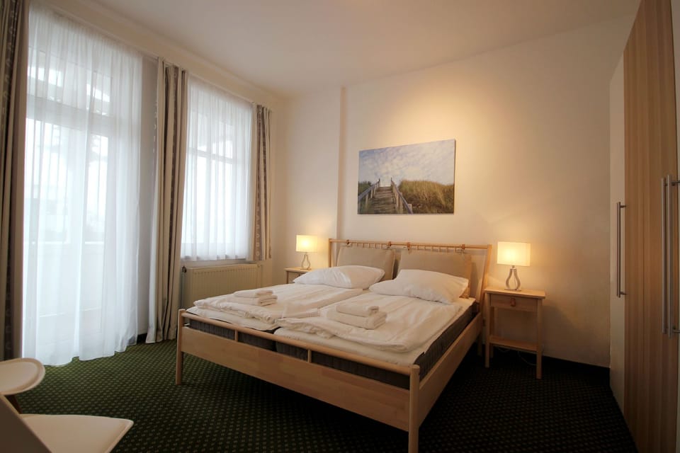 House Felicitas - 90725 - Sea breeze Apartment in Binz