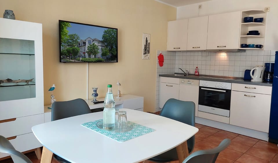 Villa Saxonia - 90030 Apartment in Binz