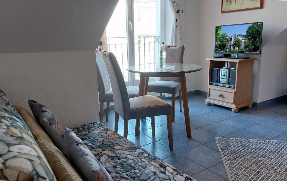 Villa Saxonia - 90383 Apartment in Binz