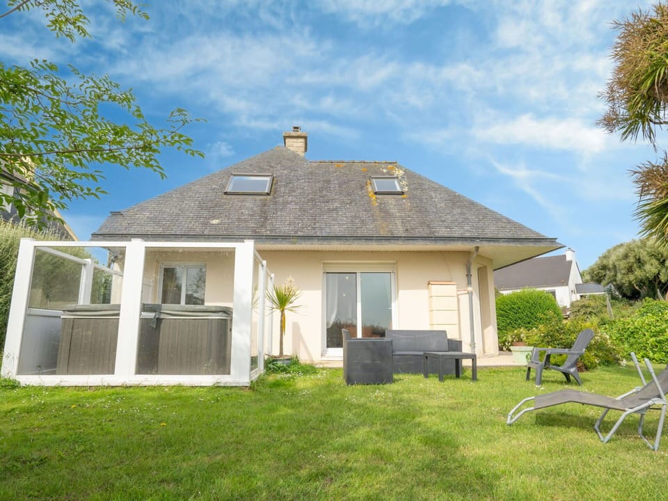 Cloud, Plant, Building, Sky, Property, Window, Door, House, Tree, Land Lot