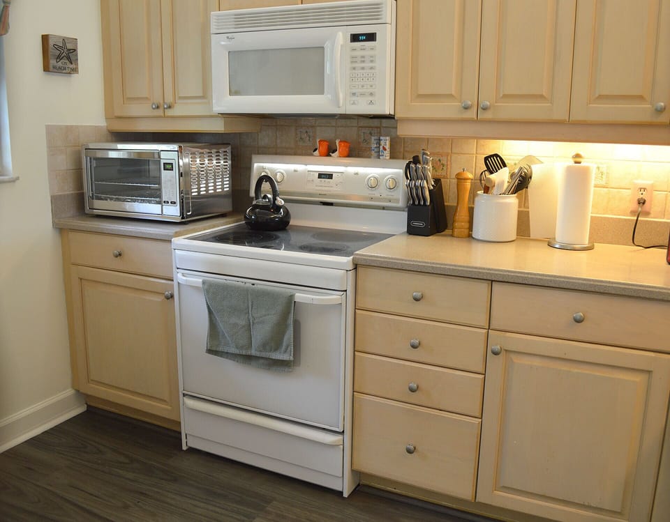 Fully stocked kitchen