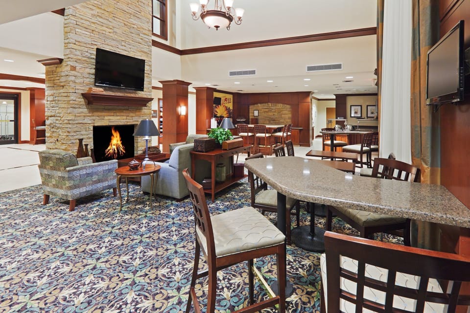 The welcoming lobby provides a lounge area for guests to relax.
