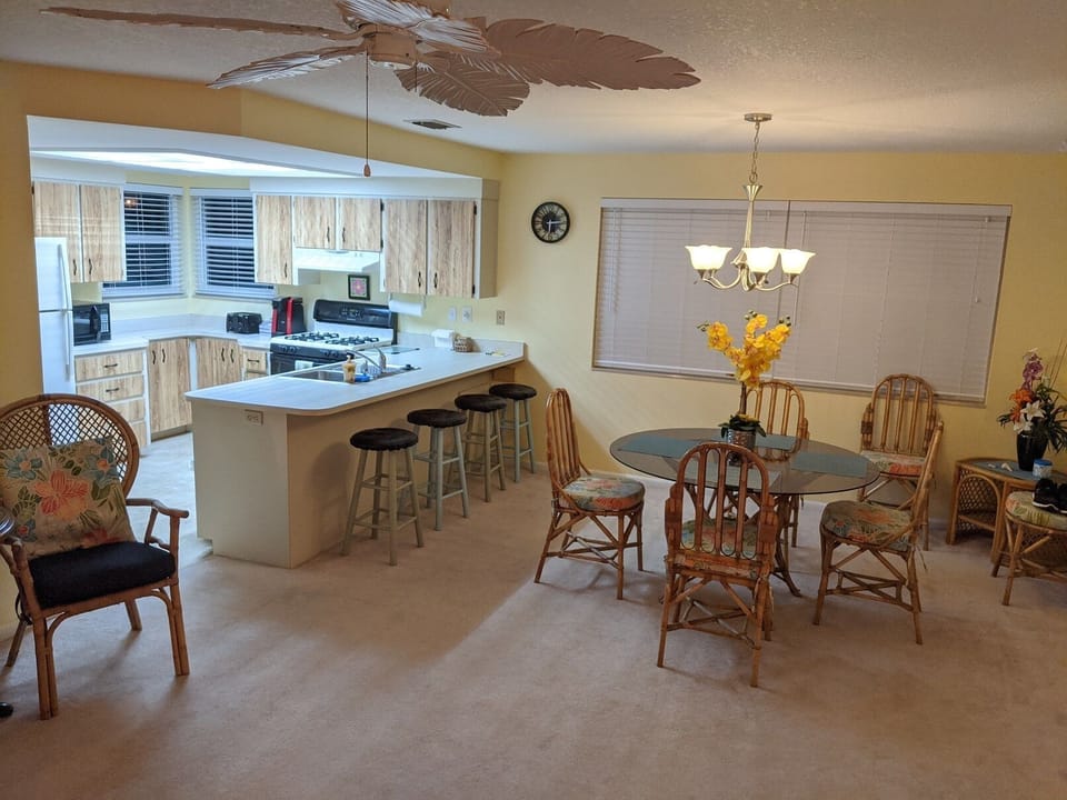 Dining area adjoins living room.