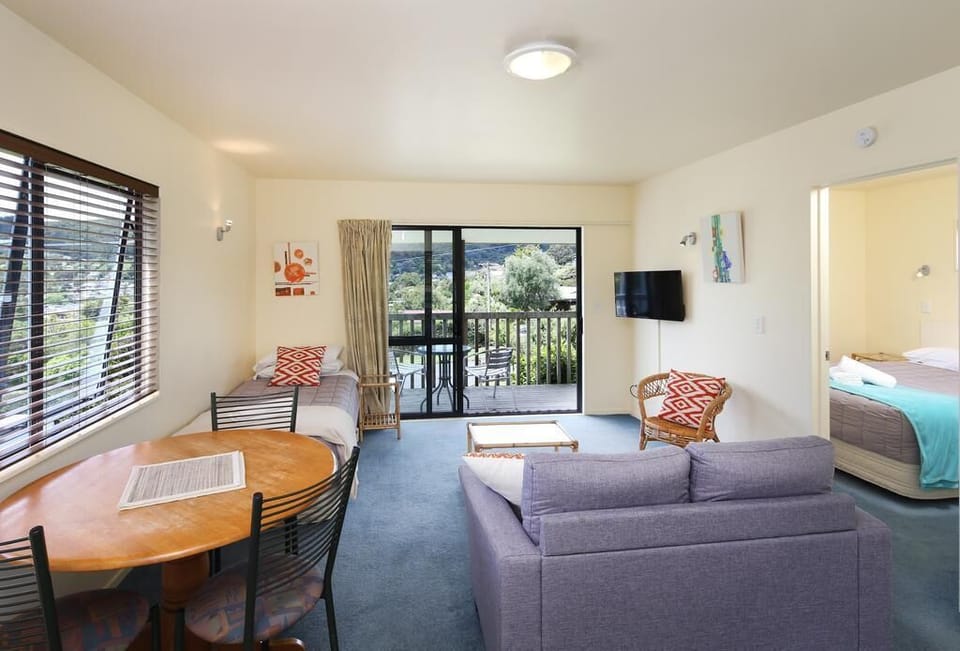 One Bedroom Cottage