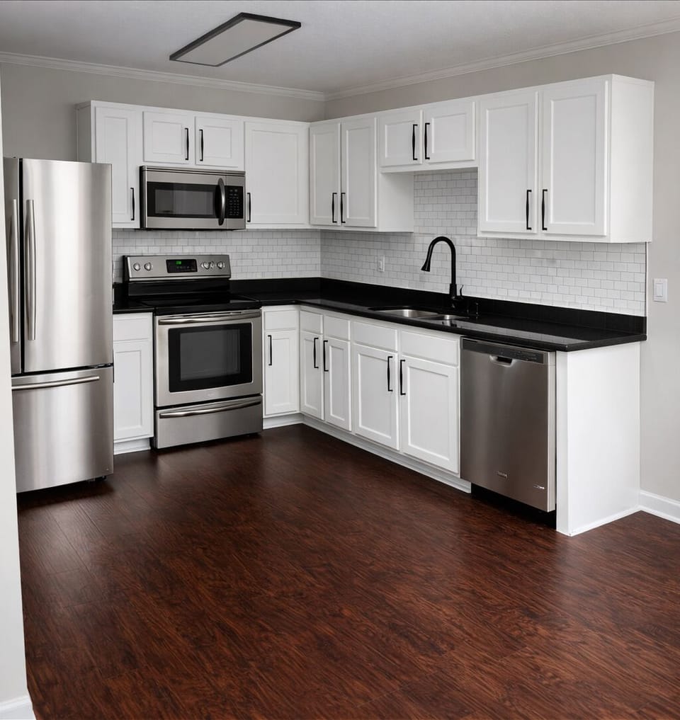 Kitchen. Fully stocked