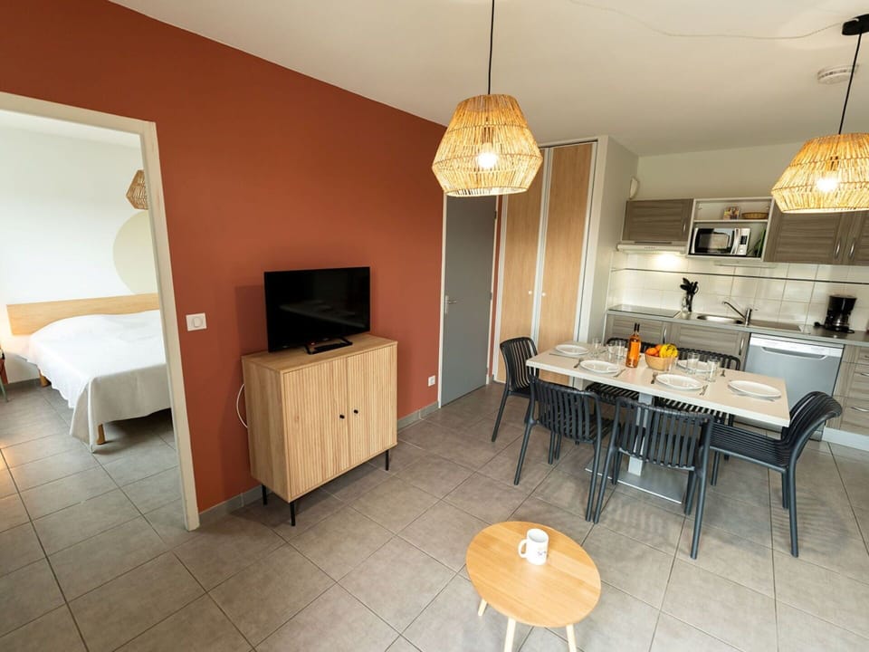 Furniture, Floor, Flooring, Chair, Wood Stain, Hardwood, Houseplant, Kitchen & Dining Room Table