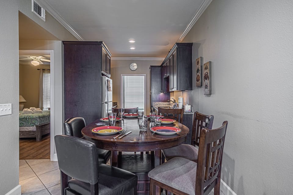 Dining table for when you want to enjoy a meal