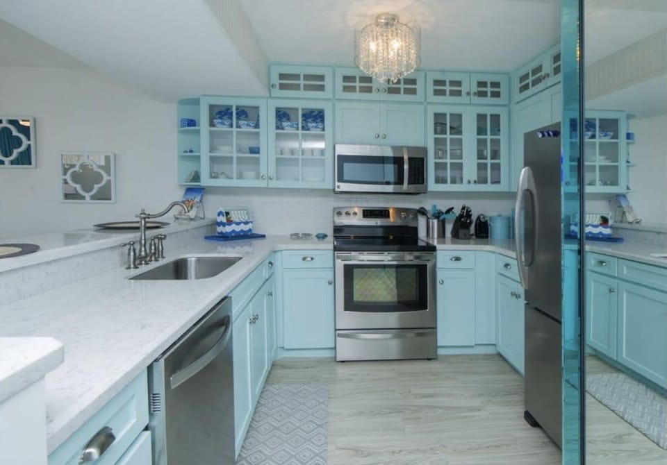 In this beautiful kitchen we have everything you need