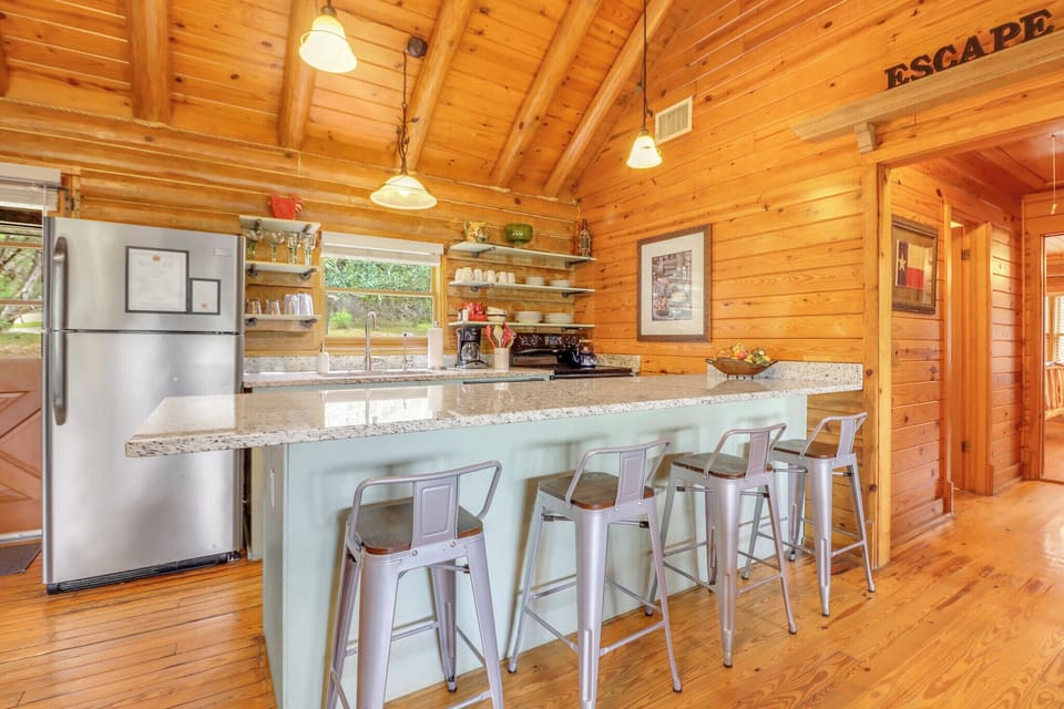 Extra seating for four at the island
