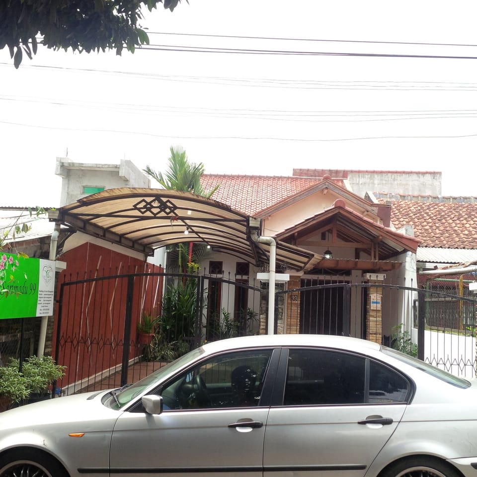 PrivateHome,Breakfast,Wifi Near Pasteur