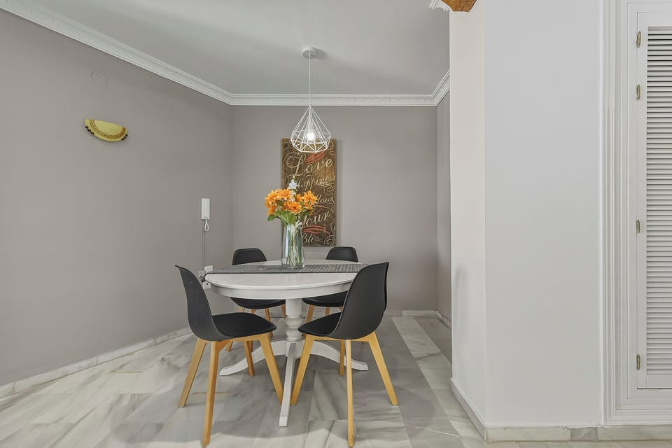 diining area - Penthouse with sea views Puerto Banus.
