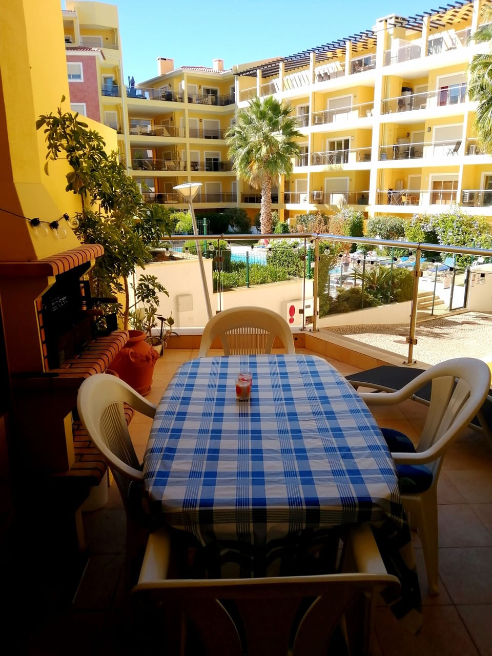 BBQ on balcony that gets afternoon/evening sun. 
