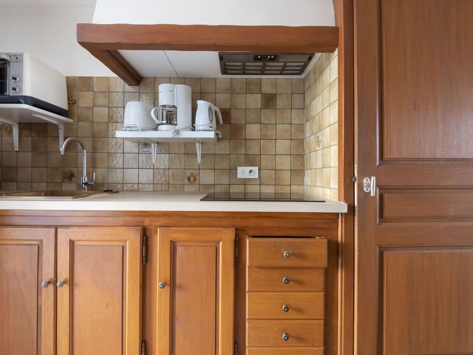 Brown, Cabinetry, Furniture, Countertop, Property, Building, Sink, Drawer, Tap, Wood