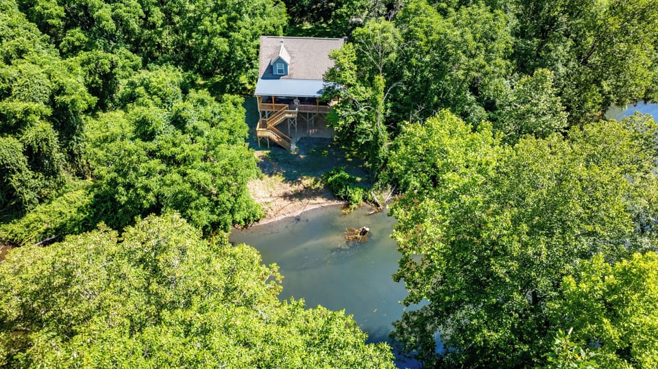 In the heart of the mountains on the beautiful Tuckaseegee River