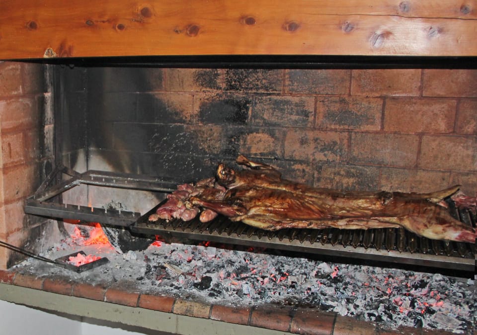 Parrilla para un cordero entero
