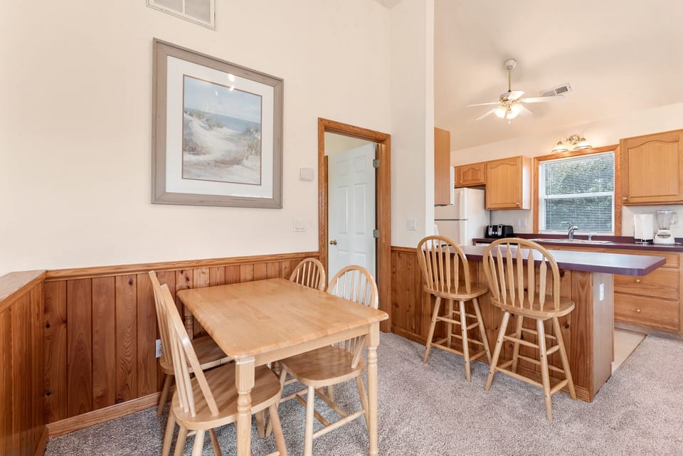 OSM03: Sweet Carolina | Top Level Breakfast Nook