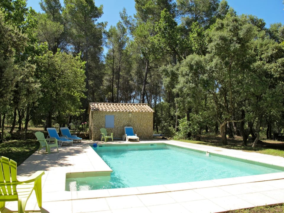 Swimming Pool, Property, House, Real Estate, Estate, Backyard, Tree, Leisure, Grass, Home