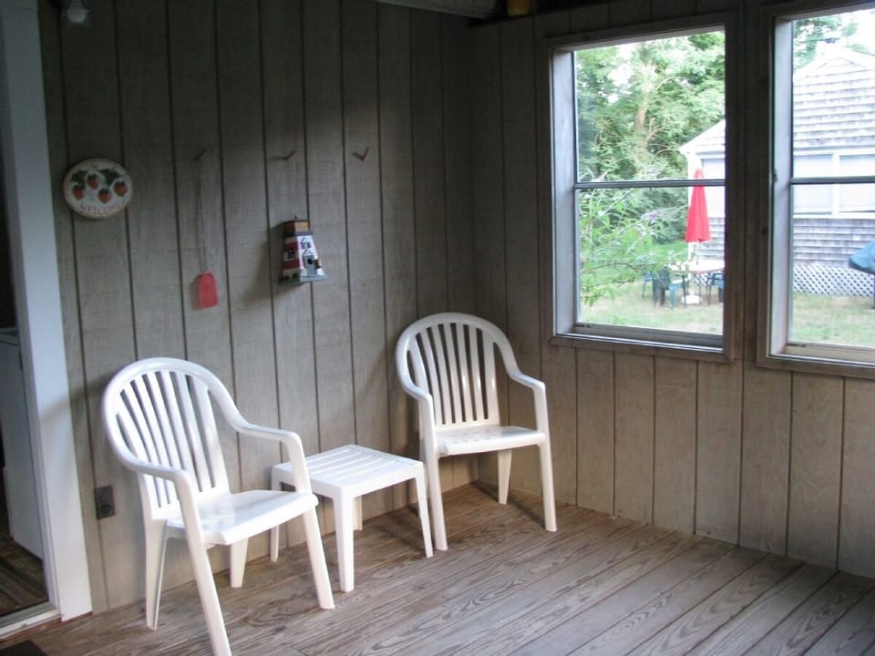 Enclosed porch