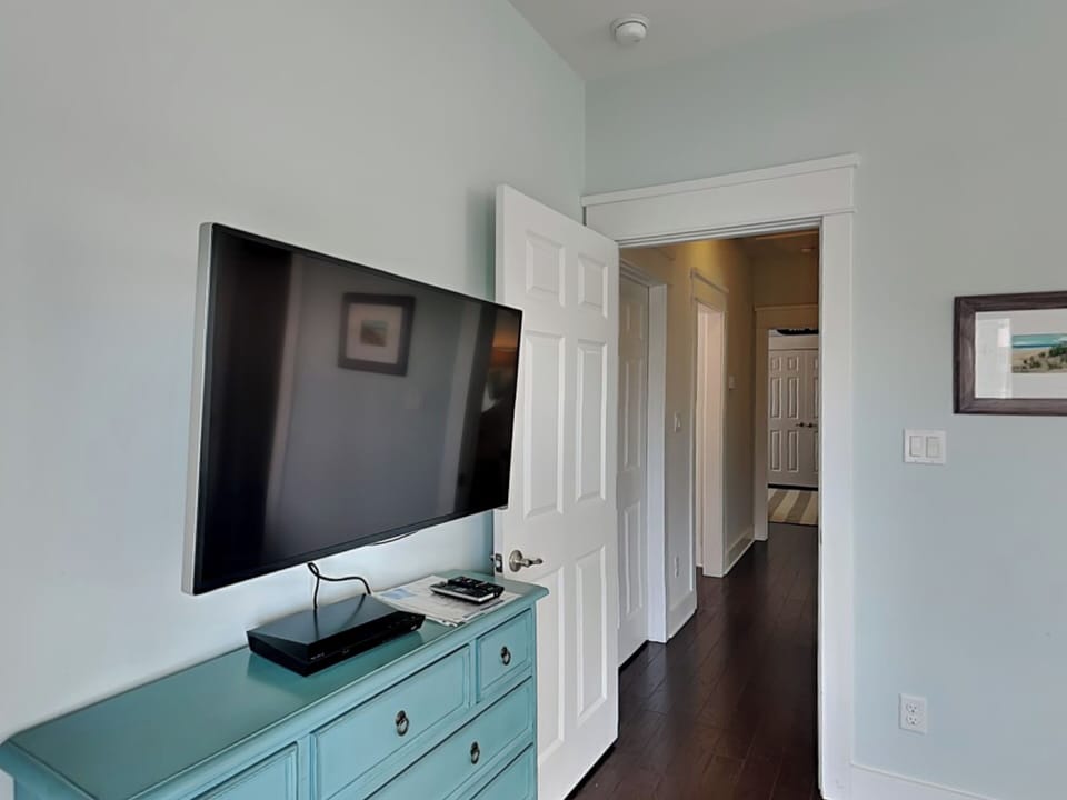 Second Bedroom, Second Floor