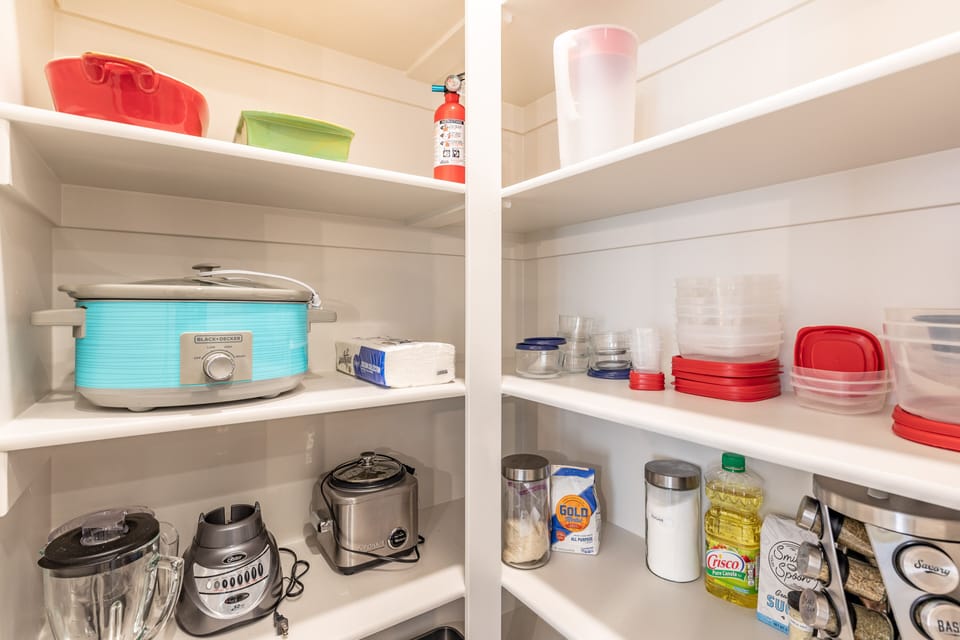 Pantry - A view of the pantry and the appliances available for your use.
