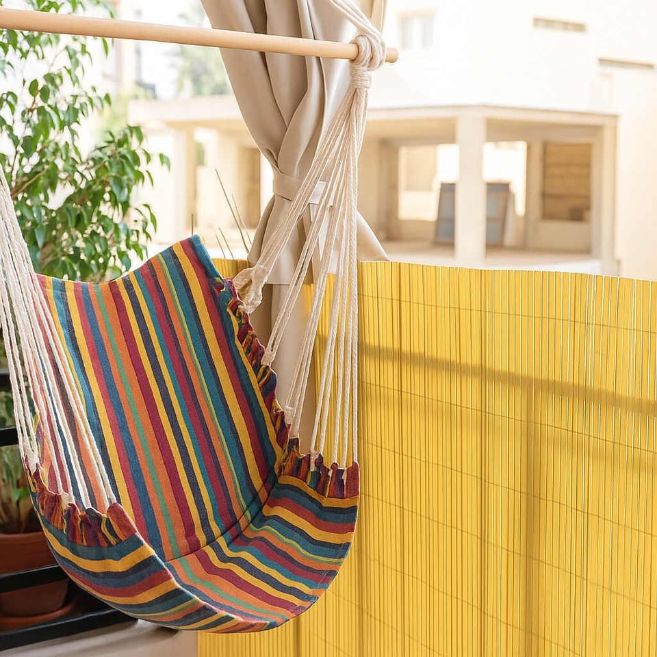 Balcony Hammock – Relaxing Spot with City Views

