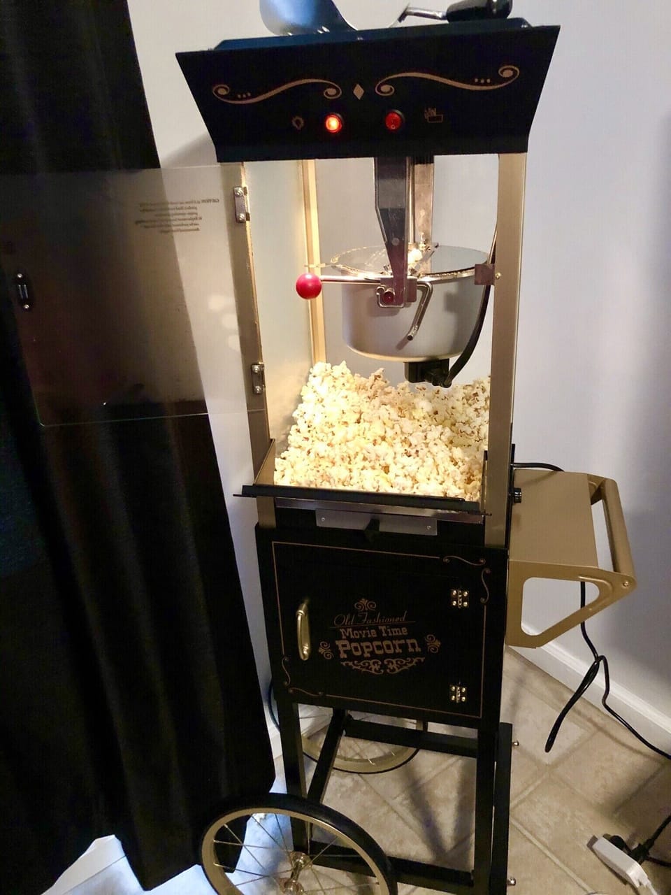 Popcorn machine 